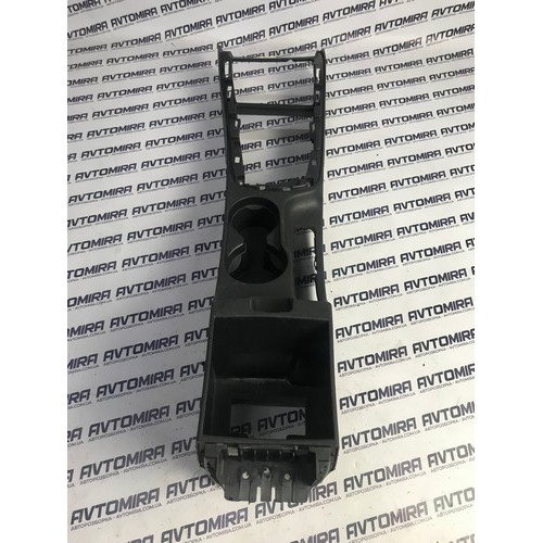 Консоль центральная Hyundai i30 2007-2012 846112R800